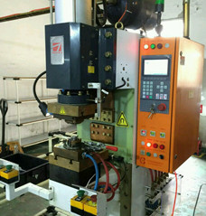 汽車空調電磁離合器凸焊機定制項目介紹